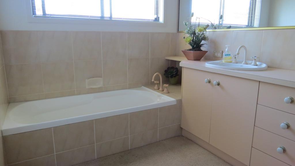 ביירון ביי Sandals Guest House חדר תמונה