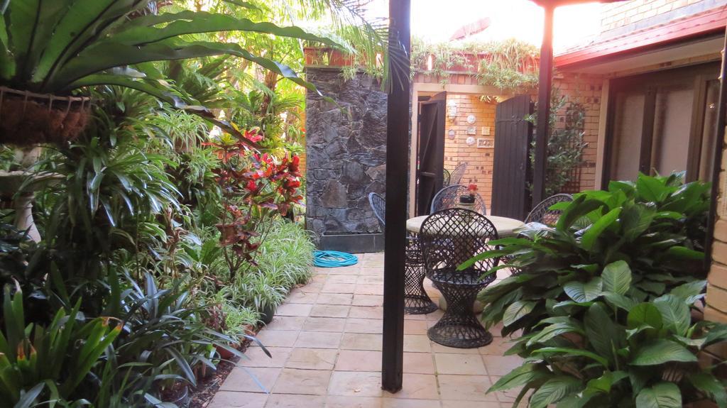 ביירון ביי Sandals Guest House מראה חיצוני תמונה